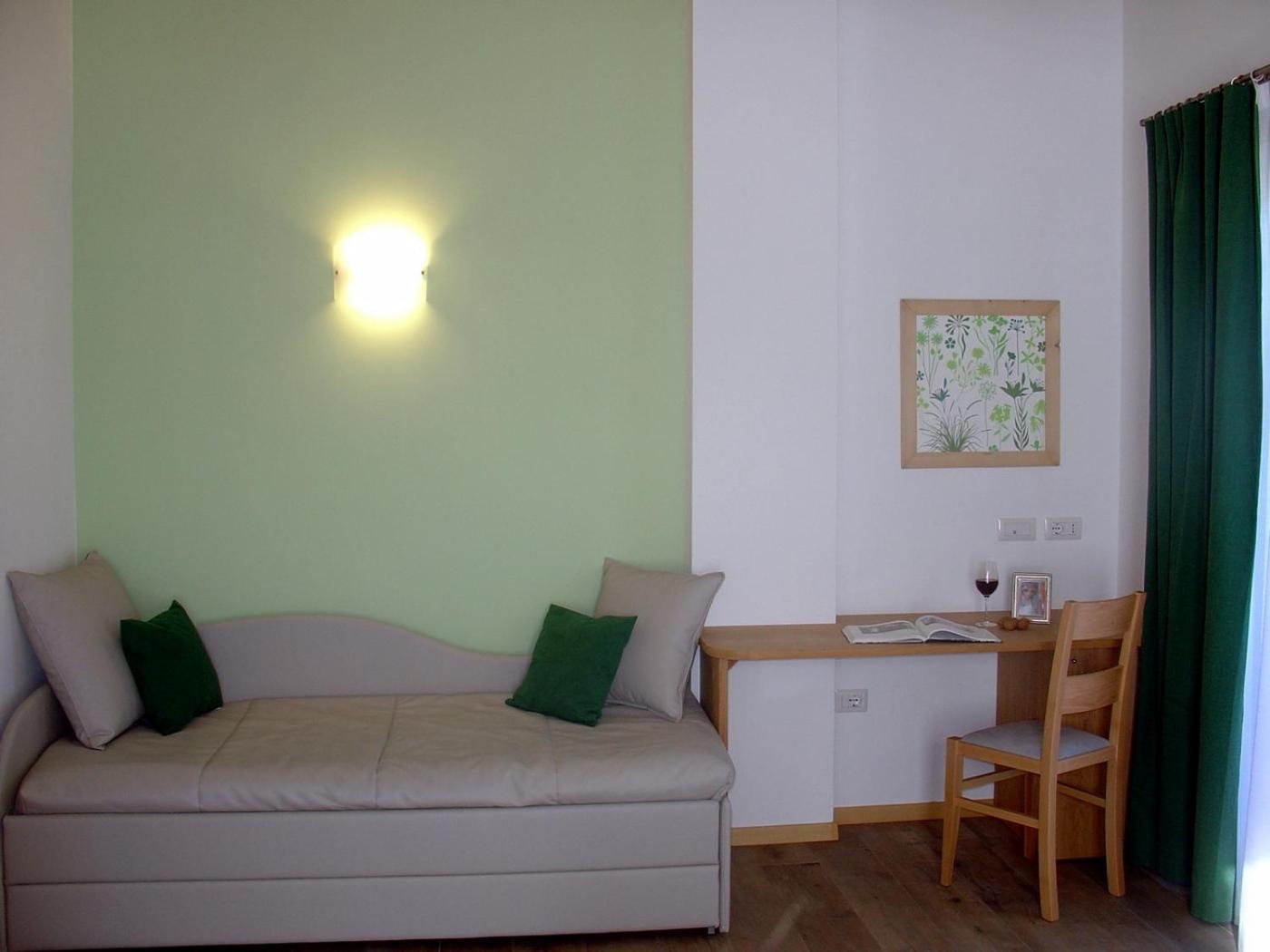 Agriturismo Girasole ไฟเดลลาปากาเนลลา ภายนอก รูปภาพ